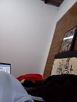 Snapshot of lat99005 chatting on March 25, 2026, 2:56 pm lat99005 online show from March 25, 2026, 2:56 pm