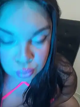 NicoleBBigAss online show from May 18, 2026, 1:45 am