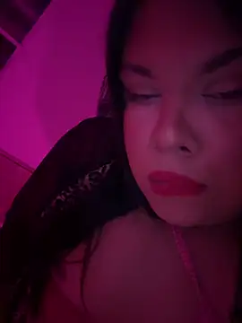 NicoleBBigAss online show from May 20, 2026, 11:33 pm