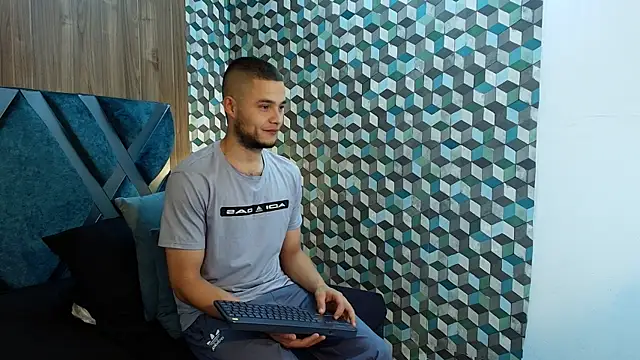 Joaho Fernandez online show from June 11, 2026, 9:13 pm