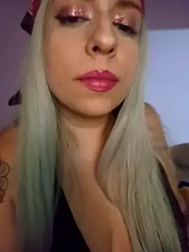 Snapshot of Yiyi_666 chatting on March 27, 2026, 6:19 am Yiyi 666 online show from March 27, 2026, 6:19 am