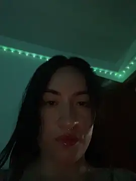 Snapshot of kimberly_peter chatting on April 27, 2026, 1:09 pm kimberly peter online show from April 27, 2026, 1:09 pm