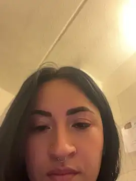 Snapshot of kimberly_peter chatting on May 17, 2026, 2:42 am kimberly peter online show from May 17, 2026, 2:42 am