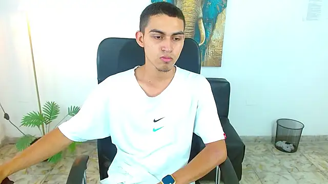 Snapshot of lucass_18 chatting on March 27, 2026, 8:41 pm lucass 18 online show from March 27, 2026, 8:41 pm