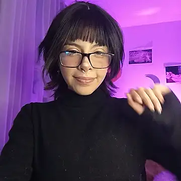 Snapshot of Nyxara- chatting on April 22, 2026, 11:17 pm Nyxara- online show from April 22, 2026, 11:17 pm
