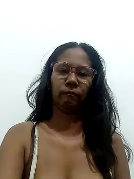 Karen La Flaca online show from March 28, 2026, 4:45 am