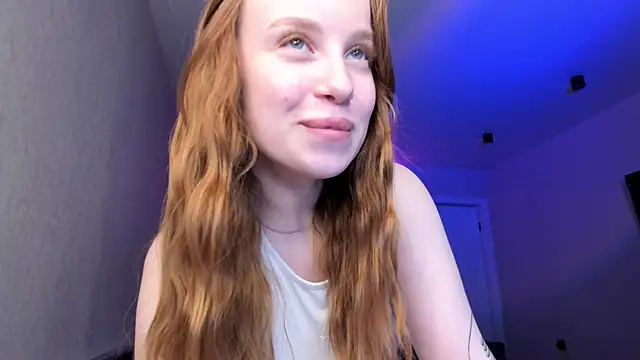 Snapshot of BunnyShinex chatting on May 15, 2026, 2:35 pm BunnyShinex online show from May 15, 2026, 2:35 pm