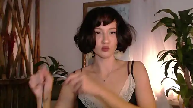 Snapshot of wanderwhitch chatting on July 10, 2026, 4:20 pm wanderwhitch online show from July 10, 2026, 4:20 pm
