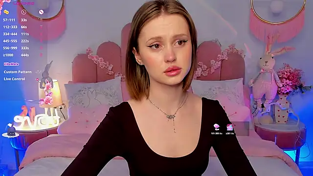 Snapshot of MariLew chatting on April 8, 2026, 5:29 am MariLew online show from April 8, 2026, 5:29 am