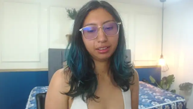 Violet 2003 online show from March 26, 2026, 3:50 pm