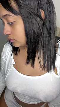 Snapshot of Saraa_M chatting on May 29, 2026, 4:16 pm Saraa M online show from May 29, 2026, 4:16 pm
