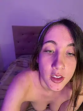 AlissonDavenport online show from May 6, 2026, 1:14 am