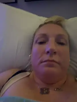 sweetkacibaby online show from April 30, 2026, 5:41 pm