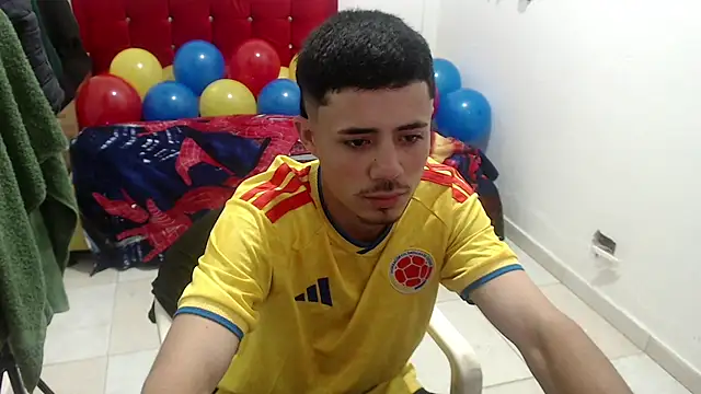 Snapshot of Jairito_989 chatting on July 3, 2026, 8:04 pm Jairito 989 online show from July 3, 2026, 8:04 pm