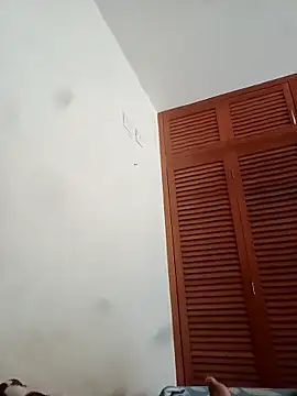 Snapshot of goldboy_0069 chatting on April 3, 2026, 9:13 pm goldboy 0069 online show from April 3, 2026, 9:13 pm