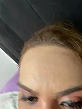 Snapshot of Jullyanaximeness chatting on April 8, 2026, 4:18 pm Jullyanaximeness online show from April 8, 2026, 4:18 pm