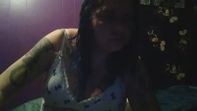 DoubleTroubleXO online show from April 3, 2026, 2:31 am