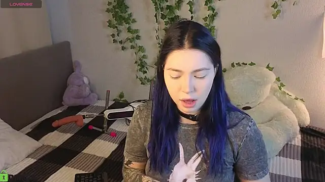 honey cherrry online show from June 25, 2026, 1:38 am