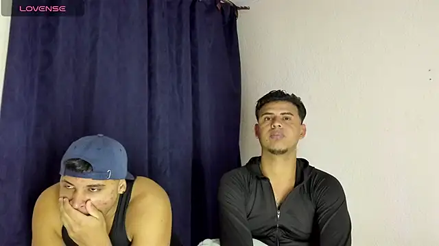 Snapshot of Liam_Zaym chatting on March 27, 2026, 12:27 am Liam Zaym online show from March 27, 2026, 12:27 am