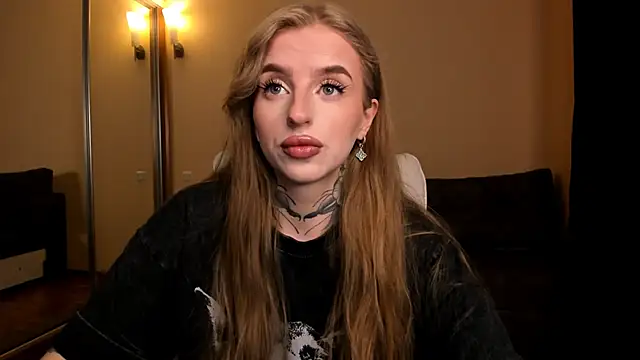 Snapshot of harley_kimm chatting on April 16, 2026, 5:08 am harley kimm online show from April 16, 2026, 5:08 am