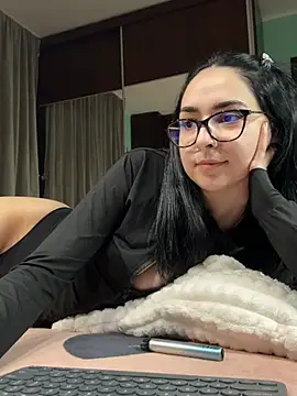 TheaMerve online show from March 28, 2026, 9:36 pm