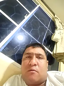 luis20212 online show from March 29, 2026, 5:29 am