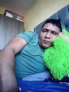 luis20212 online show from March 31, 2026, 9:37 pm