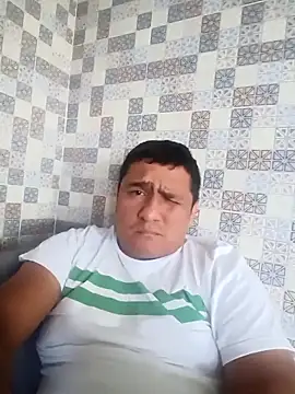 Snapshot of luis20212 chatting on May 10, 2026, 8:58 pm luis20212 online show from May 10, 2026, 8:58 pm