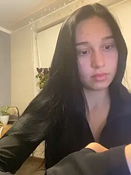 camila beautiful online show from April 26, 2026, 7:33 pm