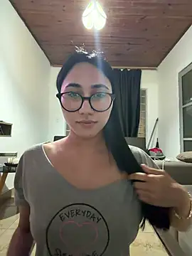 juliacosta online show from July 25, 2026, 10:18 pm