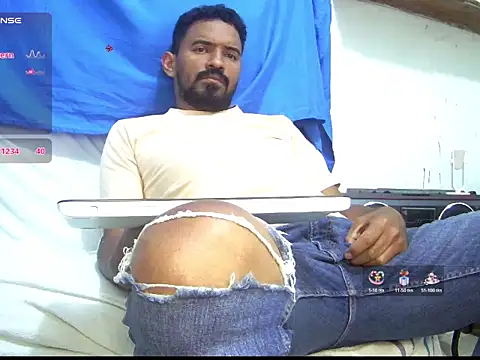 Snapshot of Max_velvet chatting on April 3, 2026, 4:43 am Max velvet online show from April 3, 2026, 4:43 am