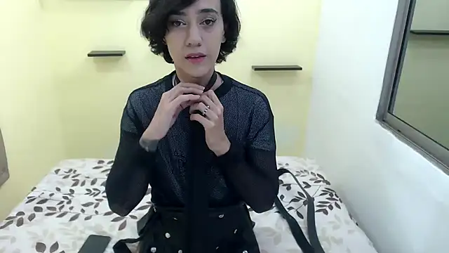 romina white18 online show from April 21, 2026, 6:52 am