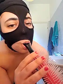 zuccherofilatoo online show from March 27, 2026, 2:28 pm