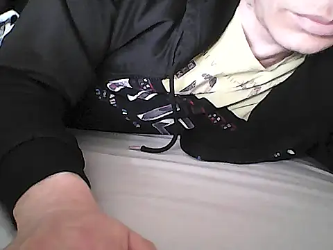 couple hot03 online show from March 27, 2026, 12:16 pm