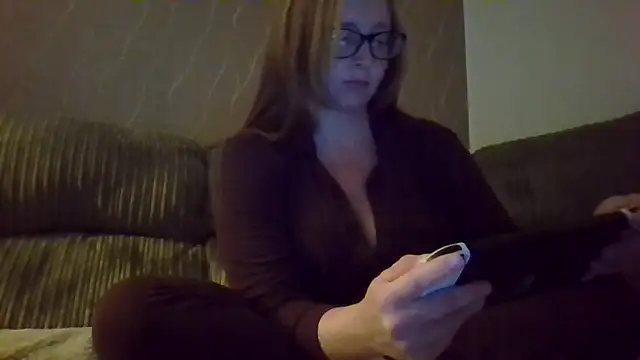 Anna-Curvy-xx online show from May 19, 2026, 10:27 pm