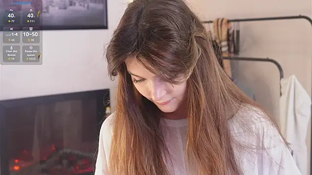 CherlyGuss online show from June 6, 2026, 3:22 am