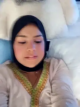 Snapshot of alia_asad chatting on May 11, 2026, 4:04 pm alia asad online show from May 11, 2026, 4:04 pm