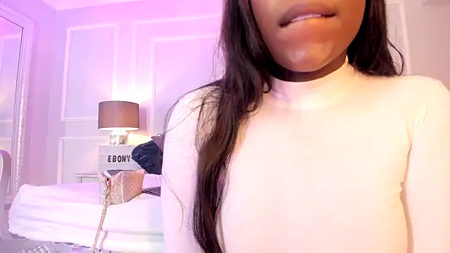 Snapshot of IrisJones_ chatting on May 5, 2026, 12:57 pm IrisJones online show from May 5, 2026, 12:57 pm