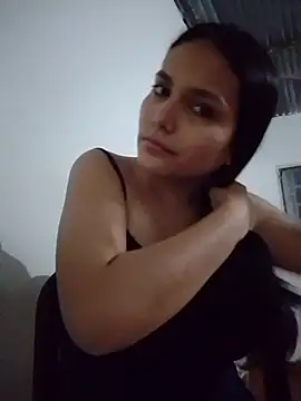 scarletmouse online show from April 8, 2026, 10:26 am