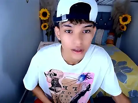 chris evans77 online show from March 31, 2026, 12:49 pm