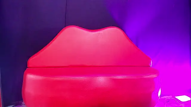 Snapshot of jazminswee chatting on May 17, 2026, 7:17 am jazminswee online show from May 17, 2026, 7:17 am