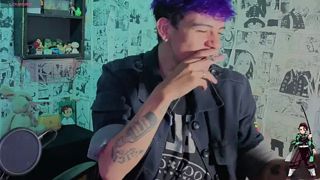 Mikey TR online show from April 12, 2026, 4:06 am