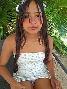 Pretty karol online show from May 24, 2026, 12:32 pm