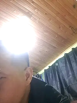 Snapshot of Chino_01millos chatting on July 31, 2026, 1:05 am Chino 01millos online show from July 31, 2026, 1:05 am