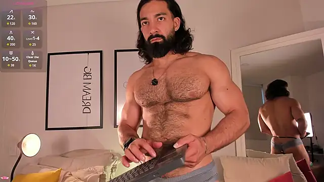 Snapshot of Max_strong01 chatting on May 14, 2026, 11:00 pm Max strong01 online show from May 14, 2026, 11:00 pm