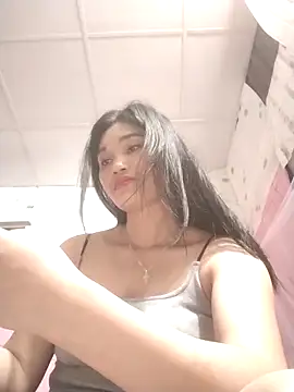 Saryloveparadise online show from April 19, 2026, 6:02 am