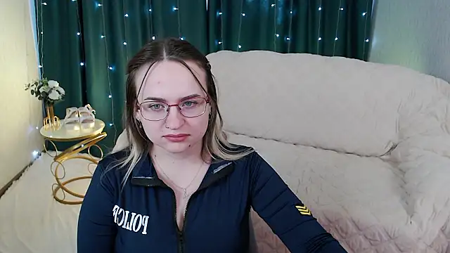 Bella Evansss1 online show from March 29, 2026, 6:46 am