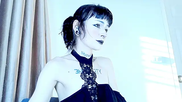 H3xD0ll online show from April 11, 2026, 12:04 am