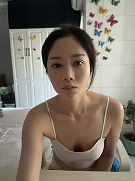 yuanpu0925 online show from July 10, 2026, 11:29 pm