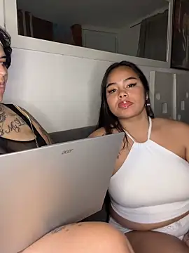 lunaa love online show from May 17, 2026, 11:56 pm